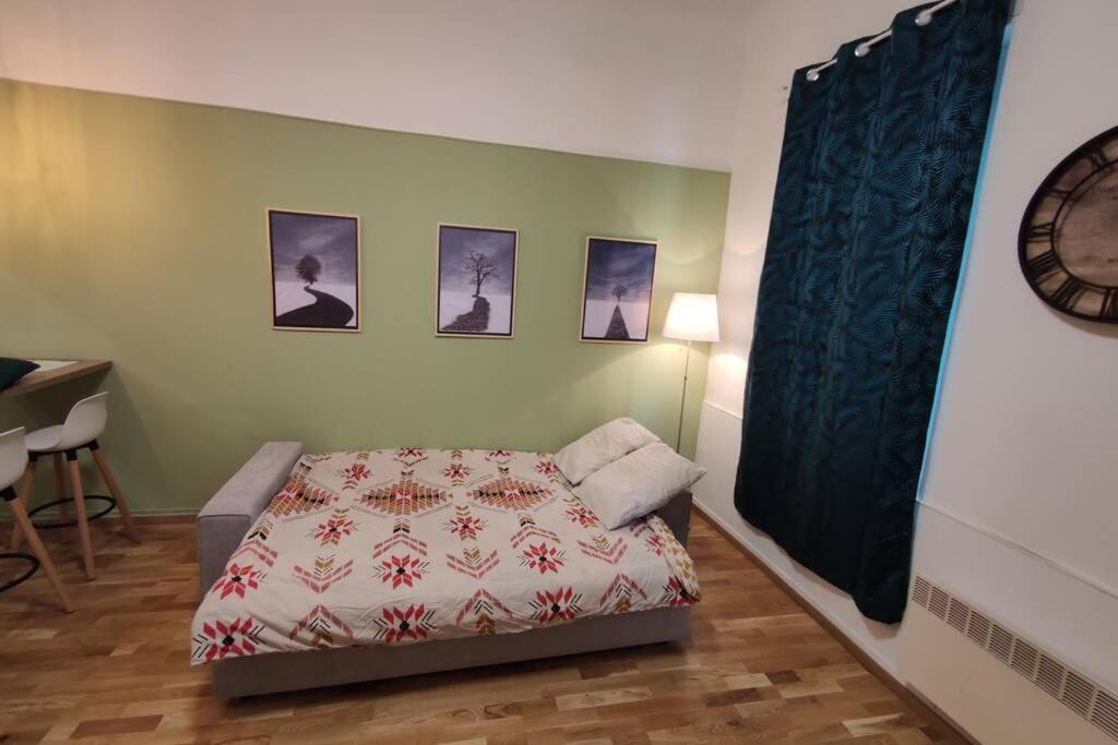 Appartement Joli T2 proche Vieux-port, Terrasses du port et Metro Joliette à Marseille Extérieur photo